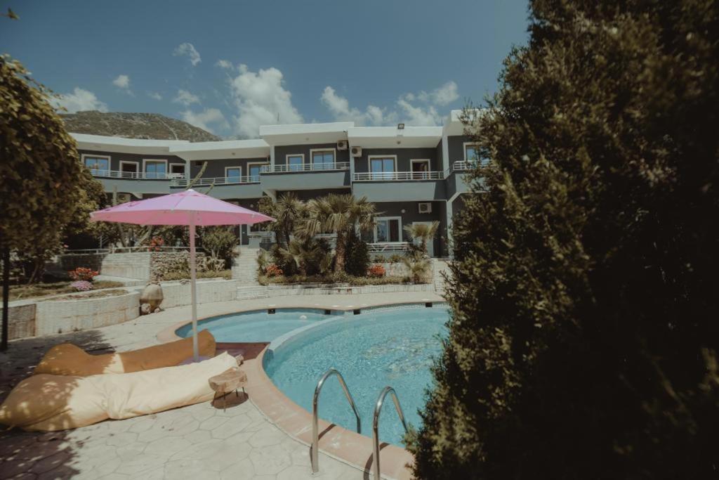 Nonna'S Boutique Hotel Dhërmi エクステリア 写真